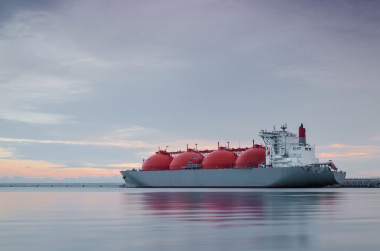 Kolejny długoterminowy kontrakt na dostawy LNG z USA