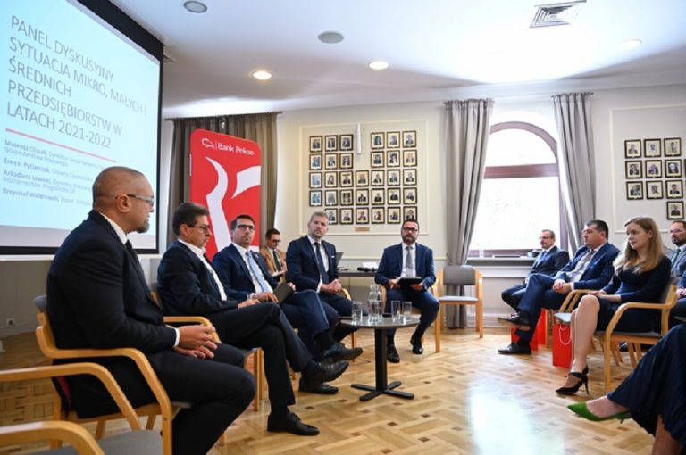 <strong>Raport Banku Pekao. Nastroje przedsiębiorców lepsze niż przed rokiem</strong>