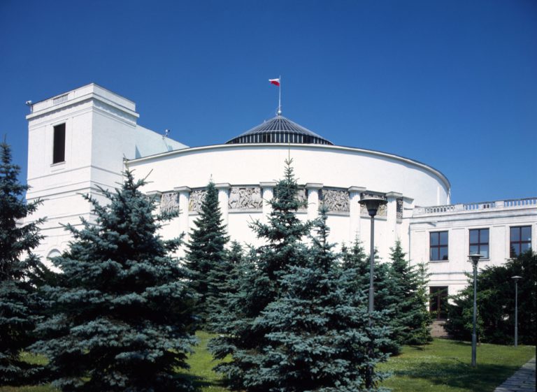 Sejm przyjął korzystne rozwiązania dla samorządów