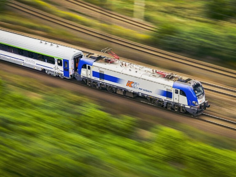 <strong>Fundusze Europejskie dla kolei – nie tylko Pendolino</strong>