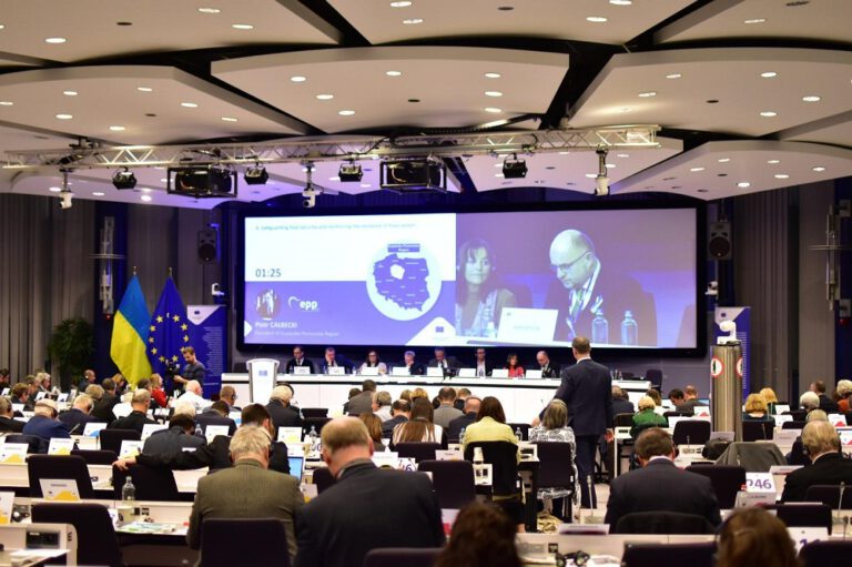 Europejski Komitet Regionów. Wykorzystajmy kryzys dla wzmocnienia lokalnych systemów żywnościowych