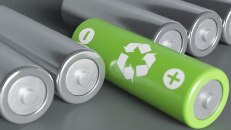 Recykling baterii. Powody, dla których należy oddawać je do specjalnych punktów zbiórki