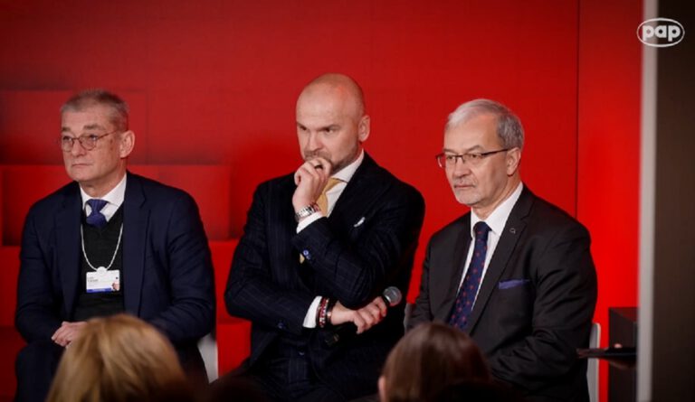 Pekao w Davos. Przed Polską wyzwania, ale także historyczna szansa na rozwój