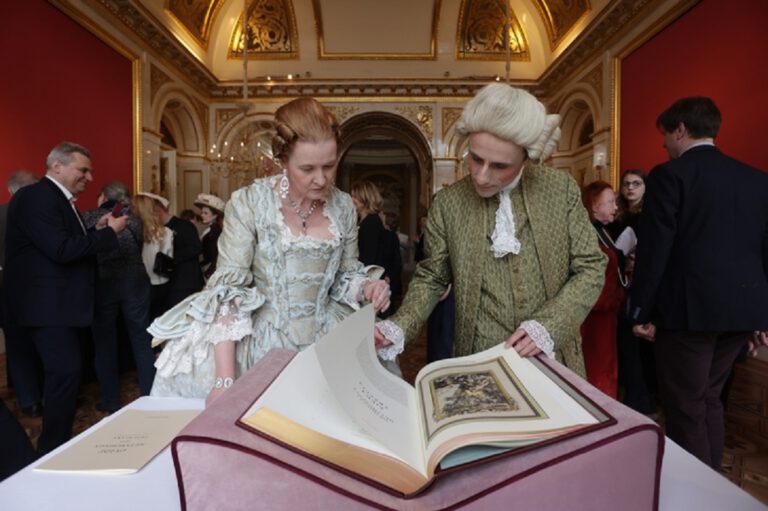 Łazienki Królewskie. Premiera luksusowych książek Goldenmark Librarium 
