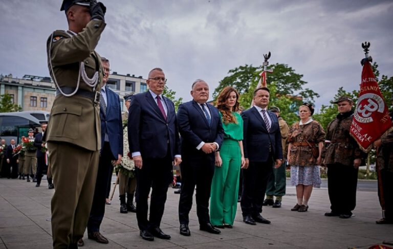 Rocznica Powstania Warszawskiego. PGE uczciła pamięć energetyków walczących na Powiślu