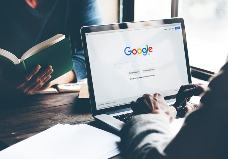 Google przestanie być najpopularniejszą wyszukiwarką? TikTok czai się u progu