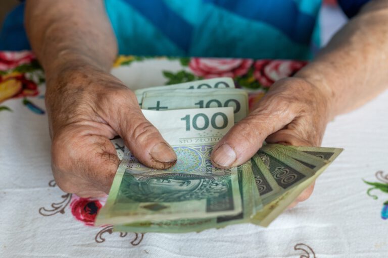 Polacy boją się obniżenia poziomu życia na emeryturze