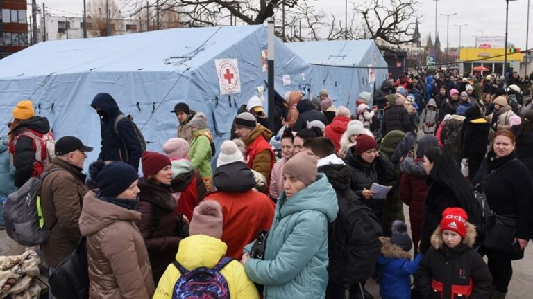 Pakt migracyjny UE wchodzi w życie